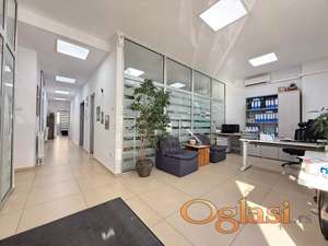 Prodajemo uknjižen, poslovni prostor, 148m2, Đeram